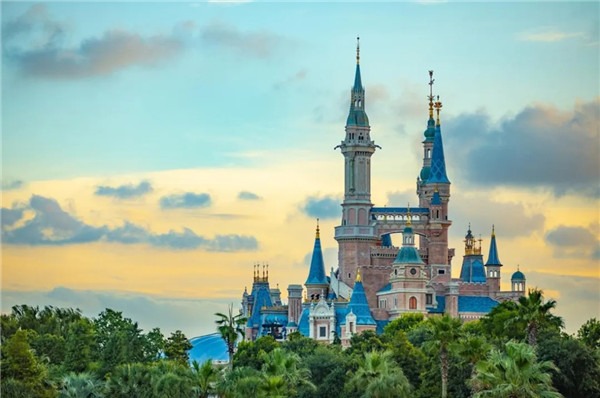 上海迪士尼度假区.jpg